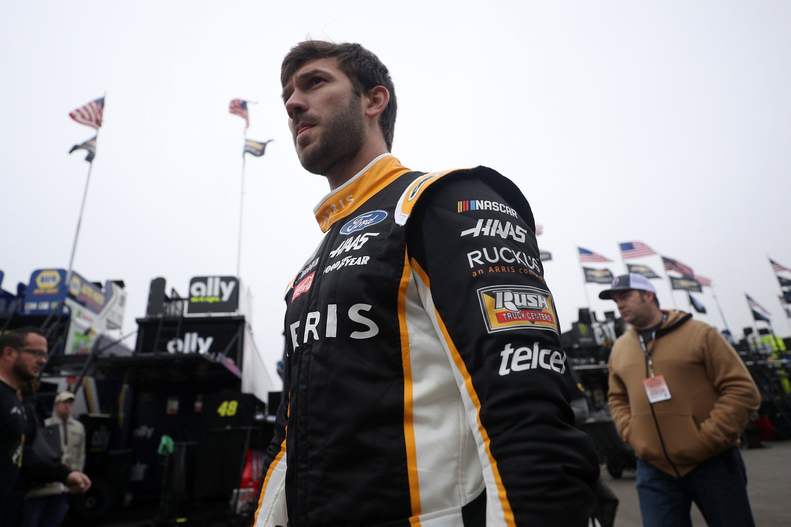 Kyle Busch scores NASCAR win 199 at Phoenix